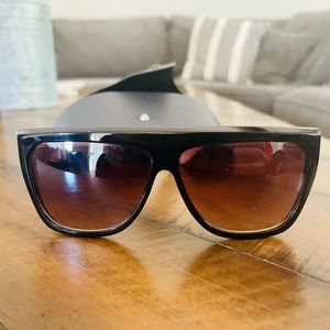 GX by Gwen Stefani Sunglasses - like new